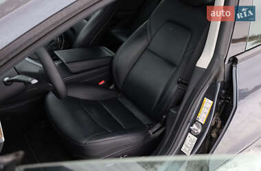 Седан Tesla Model 3 2021 в Львові