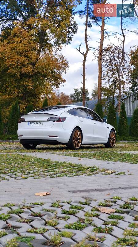 Седан Tesla Model 3 2020 в Харькове