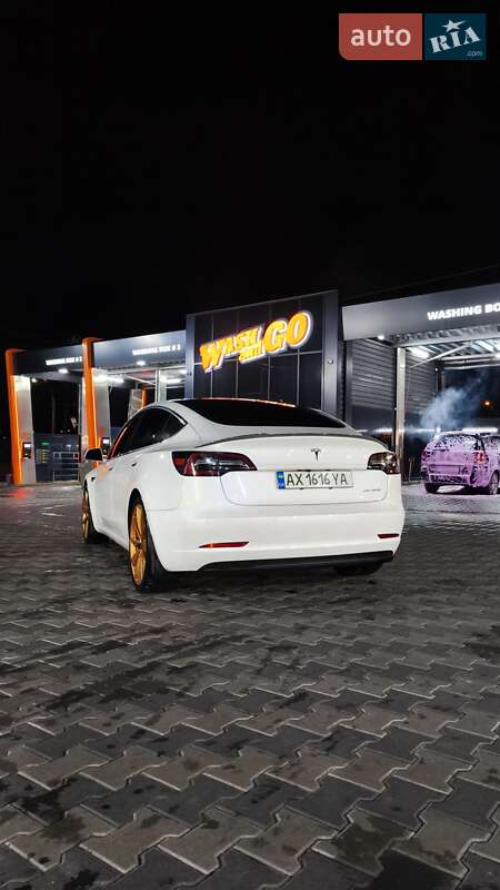 Седан Tesla Model 3 2020 в Харькове