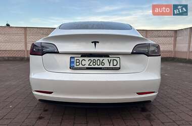 Седан Tesla Model 3 2020 в Стрые