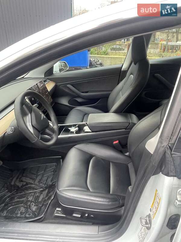 Седан Tesla Model 3 2019 в Києві фото 6 Седан Tesla Model 3 2019 в Києві