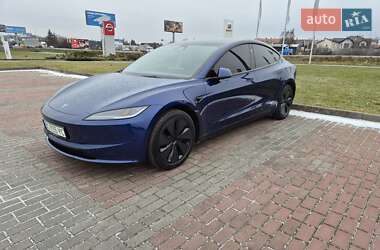 Седан Tesla Model 3 2024 в Львові