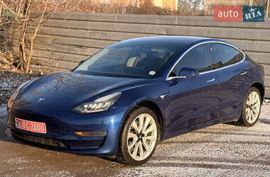 Седан Tesla Model 3 2018 в Рівному