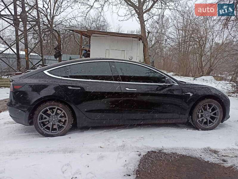 Седан Tesla Model 3 2018 в Киеве фото 9 Седан Tesla Model 3 2018 в Киеве