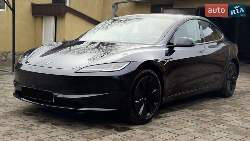 Седан Tesla Model 3 2024 в Кременці