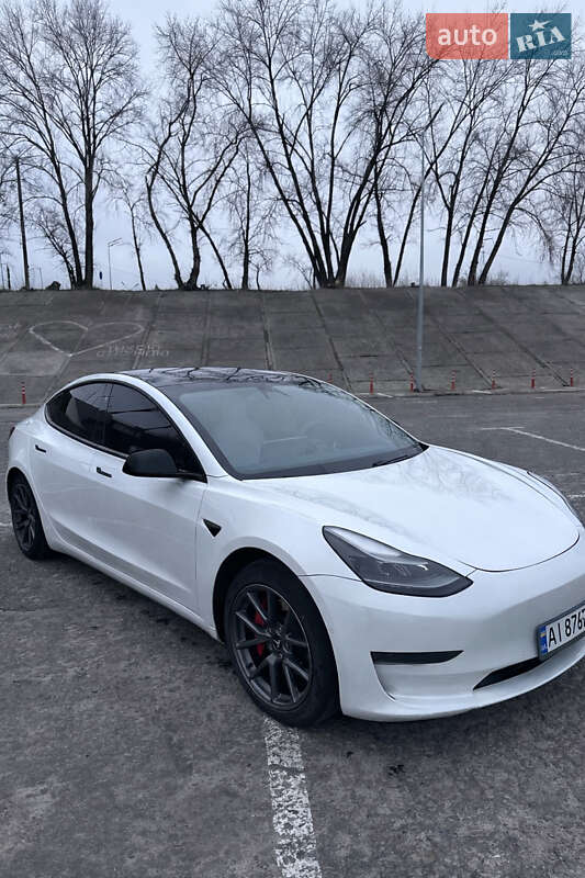 Седан Tesla Model 3 2021 в Києві