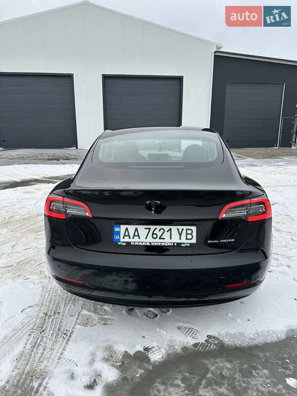 Седан Tesla Model 3 2019 в Киеве фото 4 Седан Tesla Model 3 2019 в Киеве
