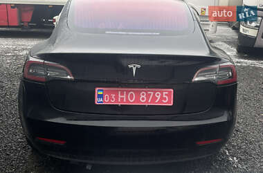 Седан Tesla Model 3 2018 в Луцке