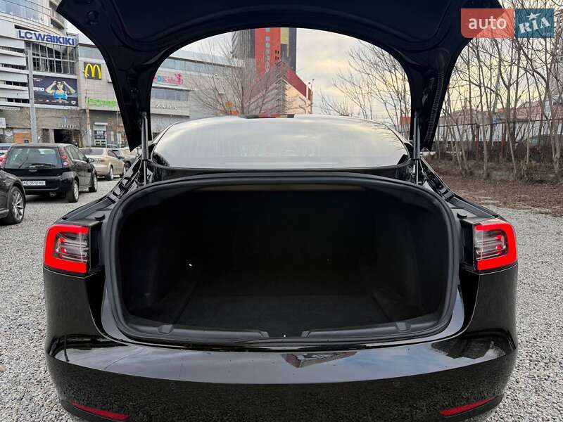 Седан Tesla Model 3 2019 в Днепре