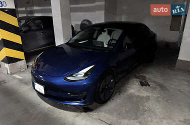 Седан Tesla Model 3 2021 в Києві