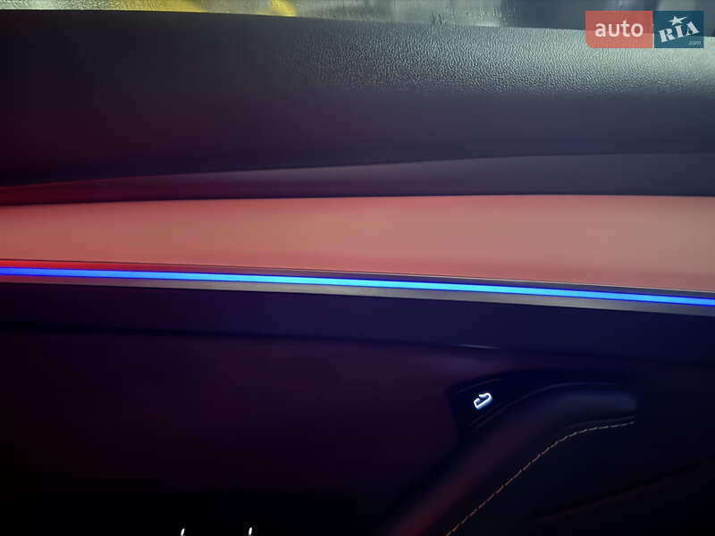 Седан Tesla Model 3 2021 в Киеве фото 7 Седан Tesla Model 3 2021 в Киеве