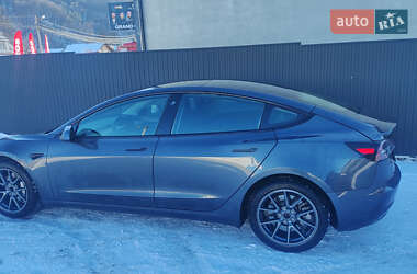 Седан Tesla Model 3 2021 в Ивано-Франковске
