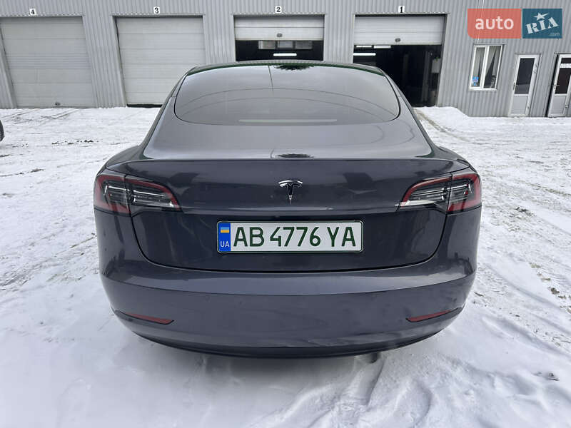 Седан Tesla Model 3 2022 в Вінниці