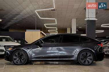 Седан Tesla Model 3 2024 в Николаеве