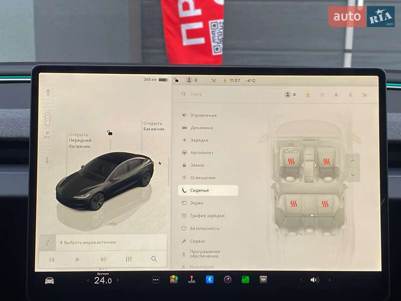 Седан Tesla Model 3 2024 в Киеве