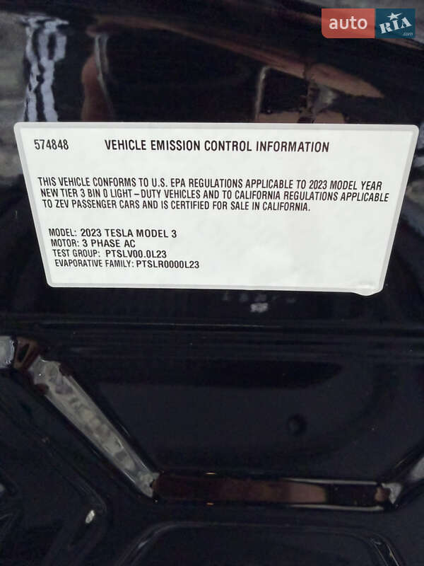 Седан Tesla Model 3 2023 в Киеве