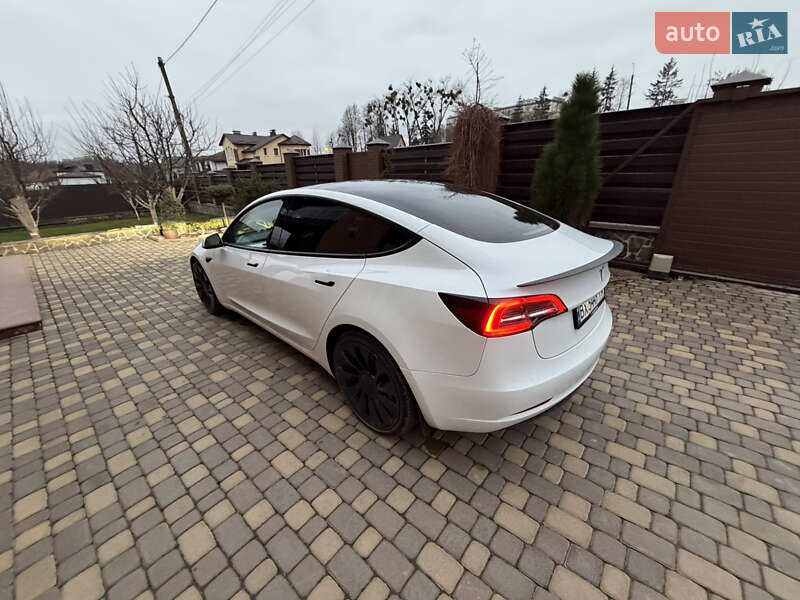 Седан Tesla Model 3 2022 в Хмельницькому