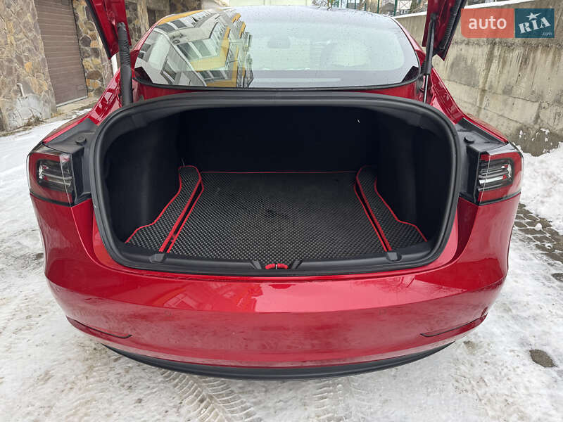 Седан Tesla Model 3 2021 в Львове фото 17 Седан Tesla Model 3 2021 в Львове