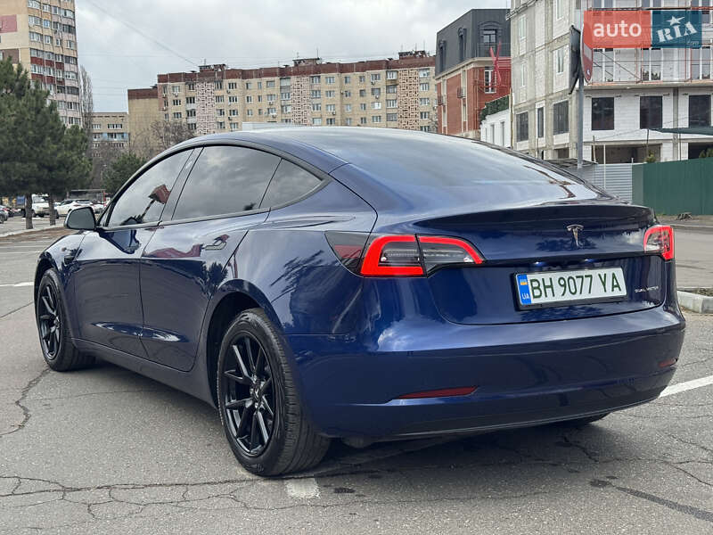 Седан Tesla Model 3 2022 в Одесі