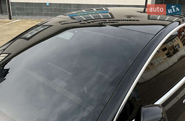 Седан Tesla Model 3 2020 в Ужгороде