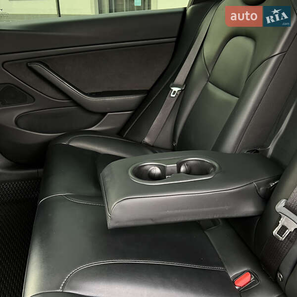 Седан Tesla Model 3 2020 в Ужгороде фото 20 Седан Tesla Model 3 2020 в Ужгороде