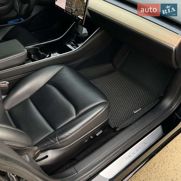 Седан Tesla Model 3 2020 в Ужгороде фото 34 Седан Tesla Model 3 2020 в Ужгороде