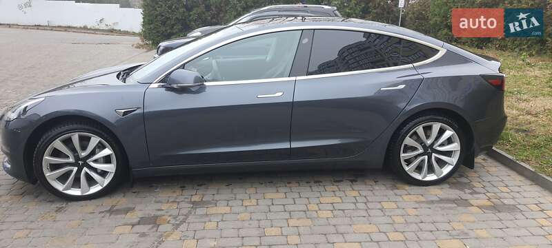 Седан Tesla Model 3 2019 в Львові фото 6 Седан Tesla Model 3 2019 в Львові