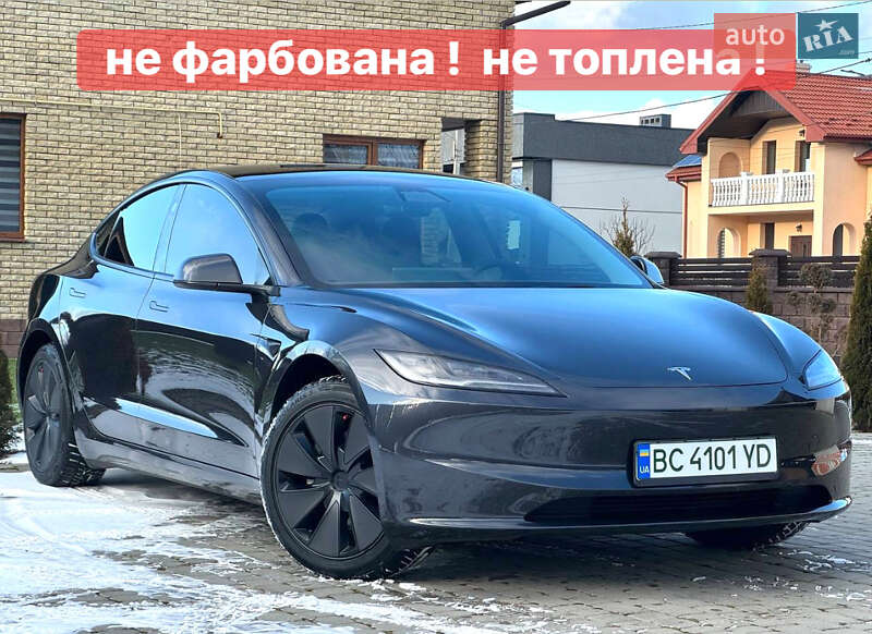 Седан Tesla Model 3 2024 в Стрые