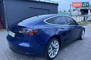Седан Tesla Model 3 2020 в Одессе