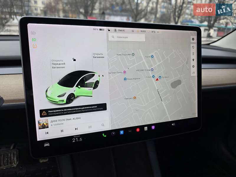 Седан Tesla Model 3 2021 в Черновцах
