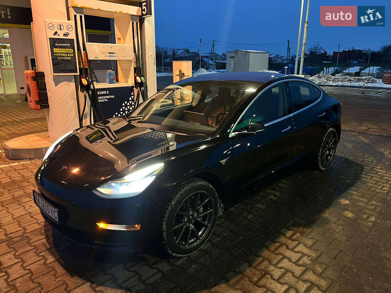 Седан Tesla Model 3 2018 в Києві фото 6 Седан Tesla Model 3 2018 в Києві