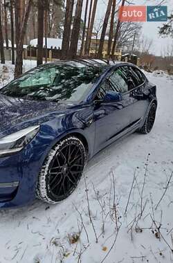 Седан Tesla Model 3 2019 в Житомире