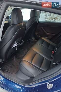 Седан Tesla Model 3 2019 в Житомире