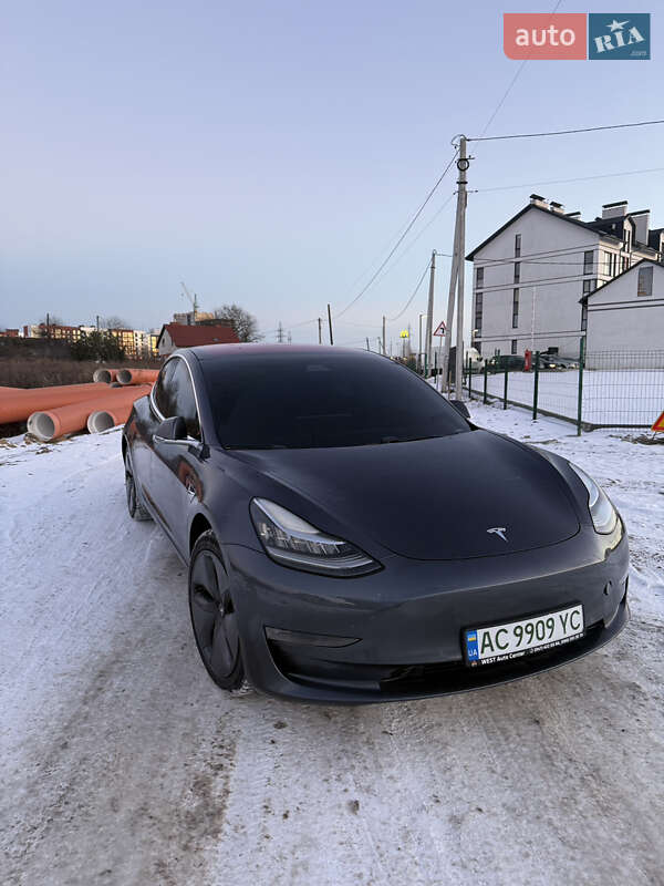 Tesla Model 3 2018 Tesla Model 3 2018