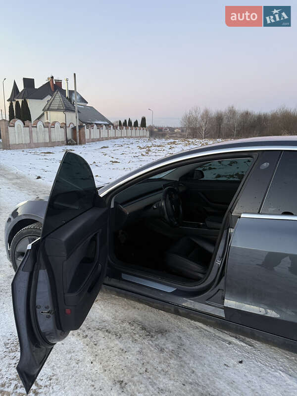Седан Tesla Model 3 2018 в Луцьку фото 7 Седан Tesla Model 3 2018 в Луцьку