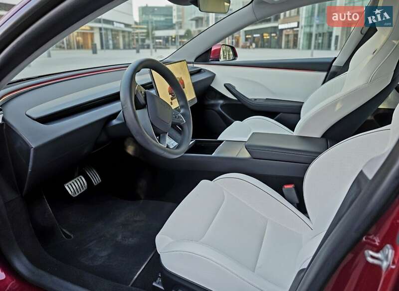 Седан Tesla Model 3 2024 в Львові фото 14 Седан Tesla Model 3 2024 в Львові