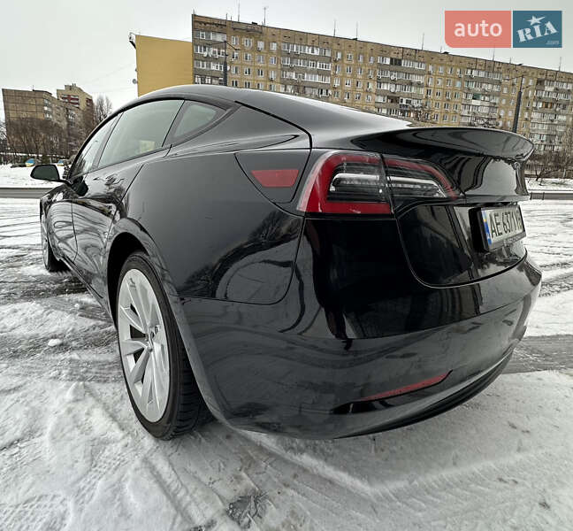 Седан Tesla Model 3 2022 в Днепре