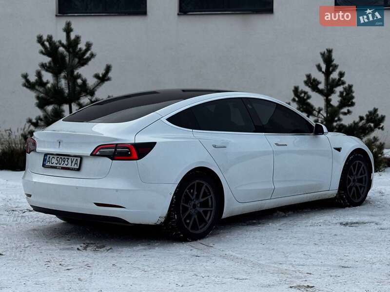 Седан Tesla Model 3 2020 в Луцьку фото 4 Седан Tesla Model 3 2020 в Луцьку