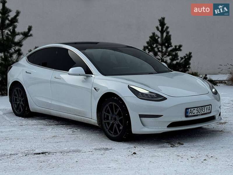 Седан Tesla Model 3 2020 в Луцьку фото 3 Седан Tesla Model 3 2020 в Луцьку