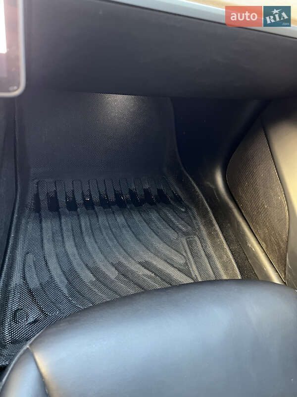 Седан Tesla Model 3 2018 в Рівному фото 12 Седан Tesla Model 3 2018 в Рівному