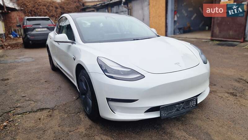 Седан Tesla Model 3 2020 в Києві фото 5 Седан Tesla Model 3 2020 в Києві