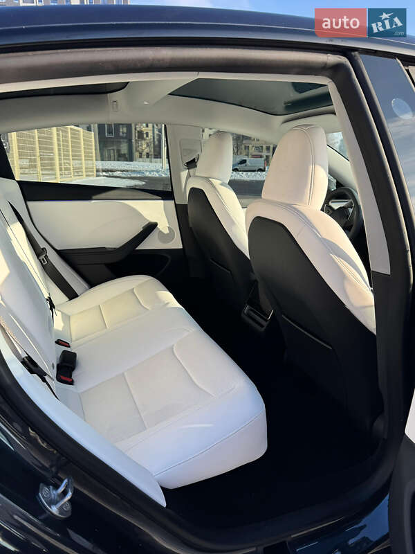 Седан Tesla Model 3 2025 в Харкові фото 10 Седан Tesla Model 3 2025 в Харкові