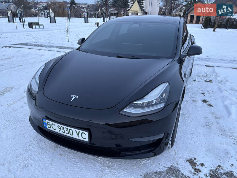 Седан Tesla Model 3 2019 в Львові фото 17 Седан Tesla Model 3 2019 в Львові