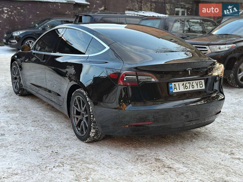 Седан Tesla Model 3 2020 в Киеве фото 8 Седан Tesla Model 3 2020 в Киеве