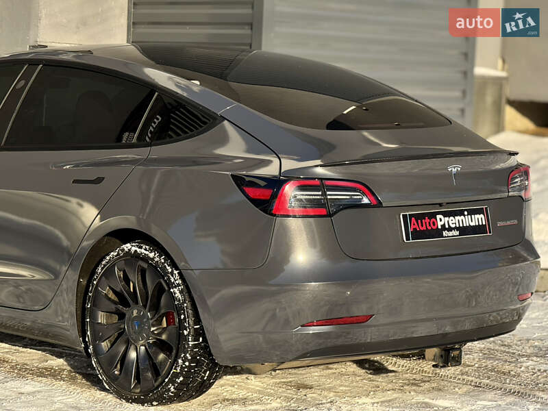 Седан Tesla Model 3 2022 в Харькове