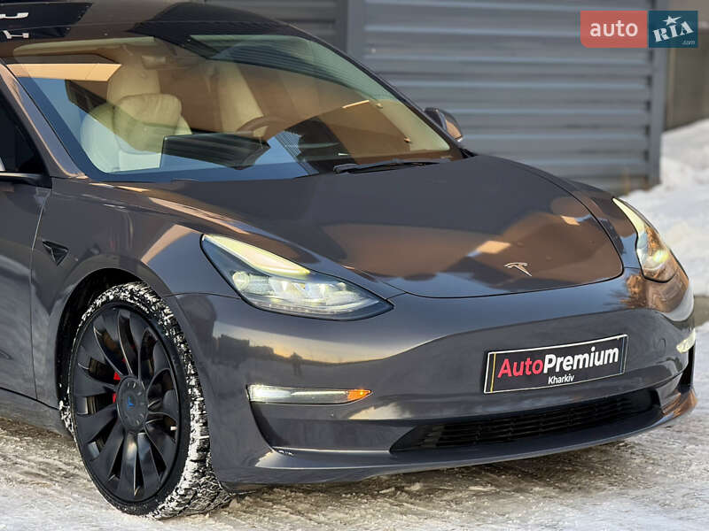 Седан Tesla Model 3 2022 в Харькове