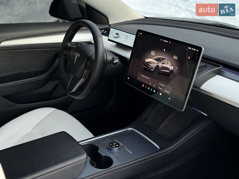 Седан Tesla Model 3 2022 в Харькове