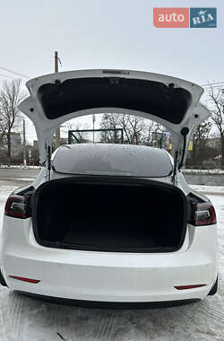Седан Tesla Model 3 2020 в Кропивницком