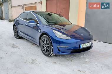 Седан Tesla Model 3 2019 в Киеве