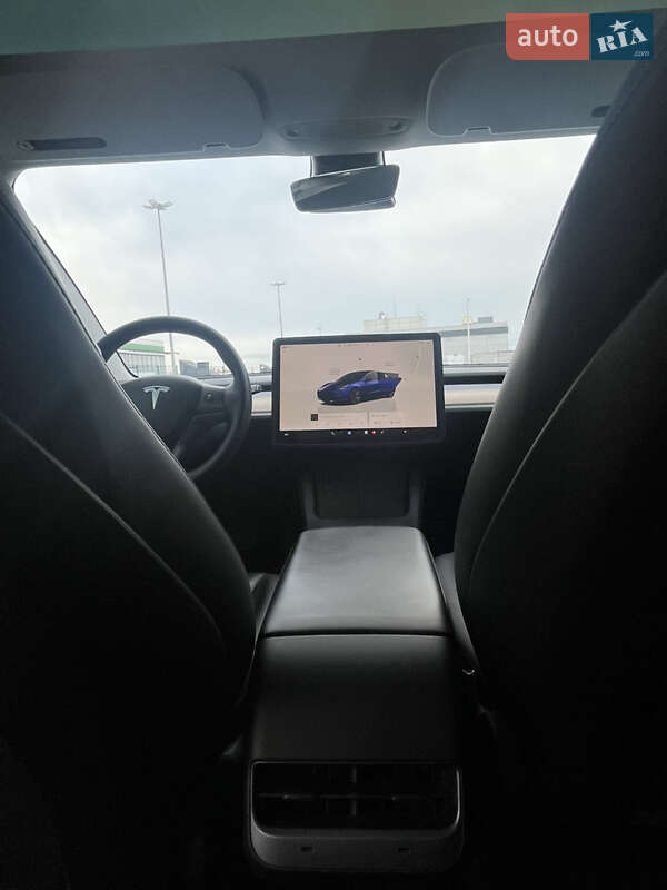 Седан Tesla Model 3 2023 в Києві фото 25 Седан Tesla Model 3 2023 в Києві